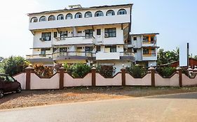 Hotel Priti International